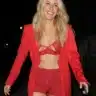 Ellie Goulding Stuns In Bikinis