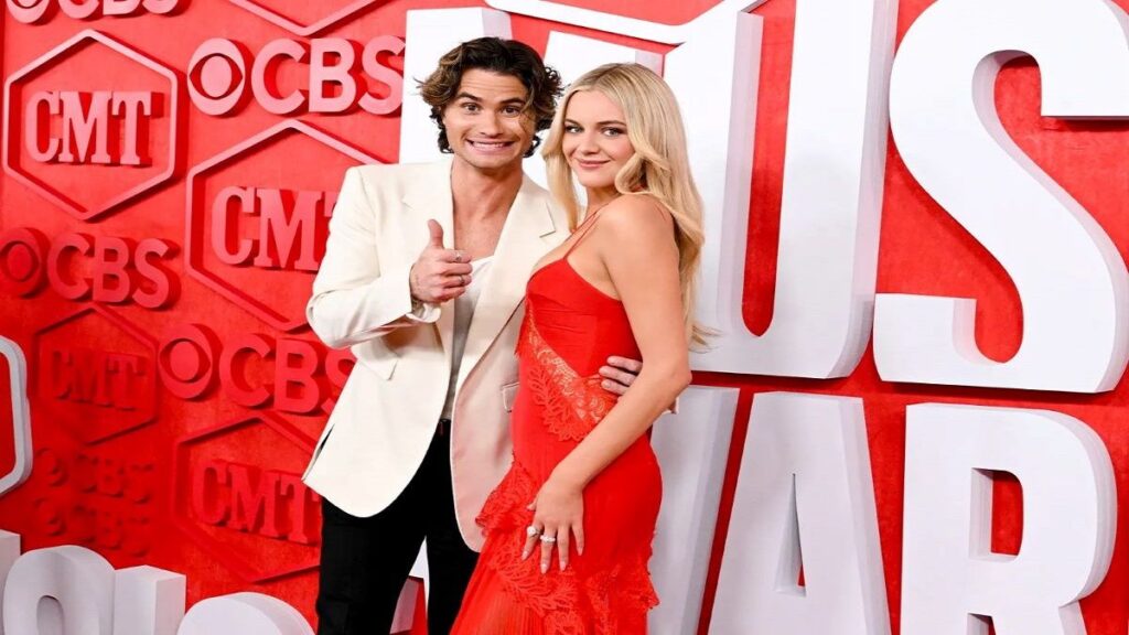 Kelsea Ballerini and Chase Stokes